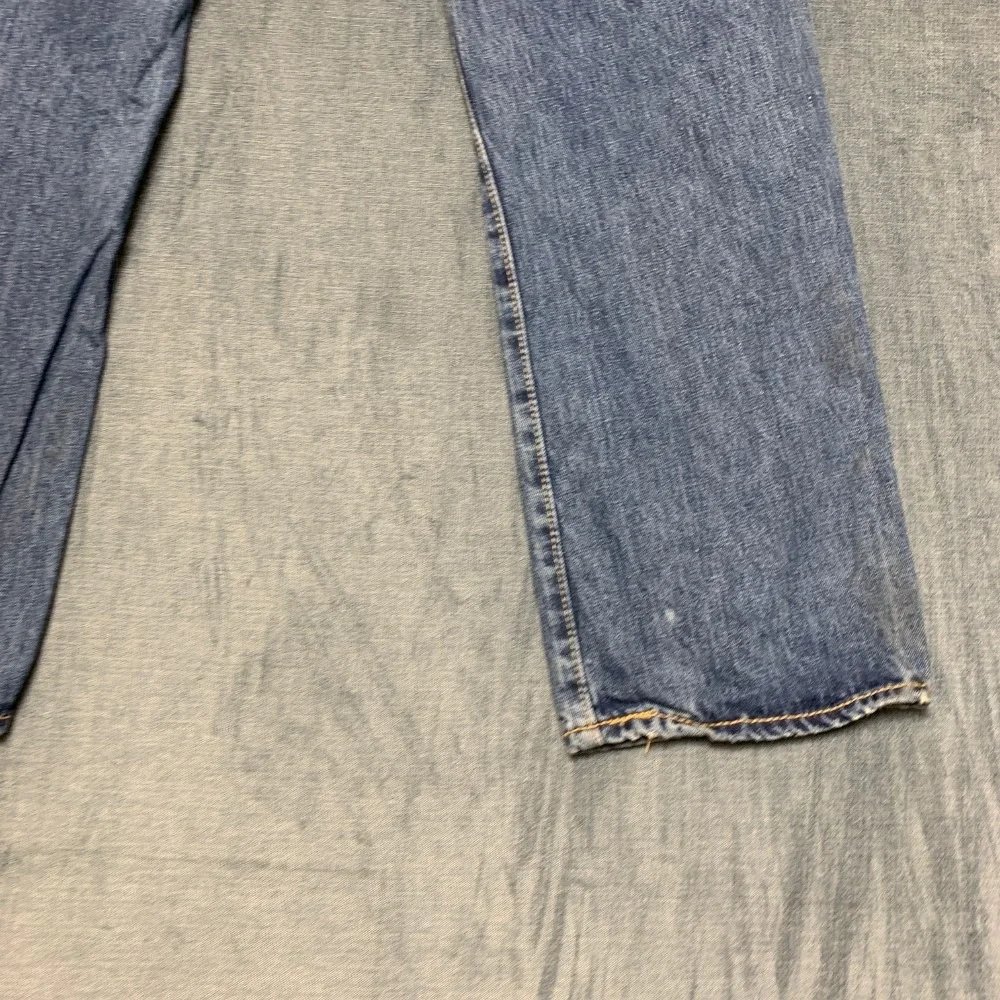Levi's 514 Jeans Mens 36x30 Blue Denim Distressed Non Stretch Everyday Wear